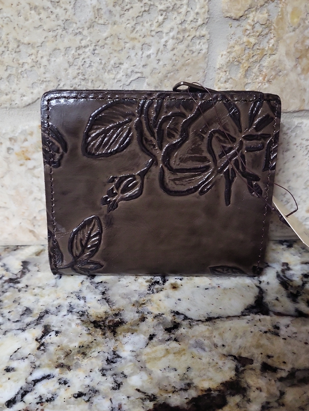 Patricia Nash Bark Leaves Lynette Wallet - Picture 2 of 14